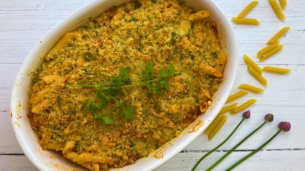 Tomato & Mozzarella Pasta Bake 