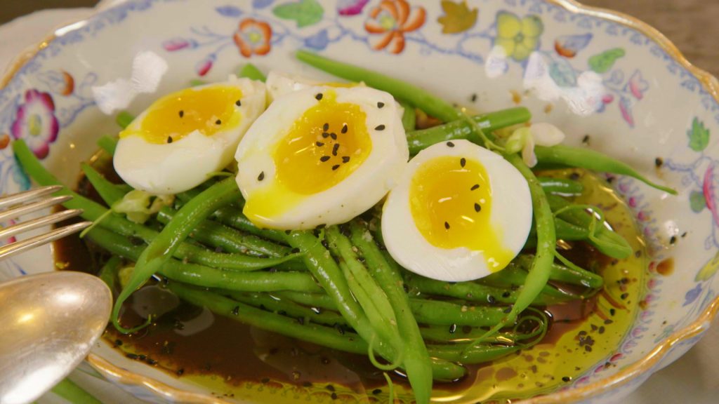 Green Beans, Balsamic and Boiled Eggs Recipe.tv